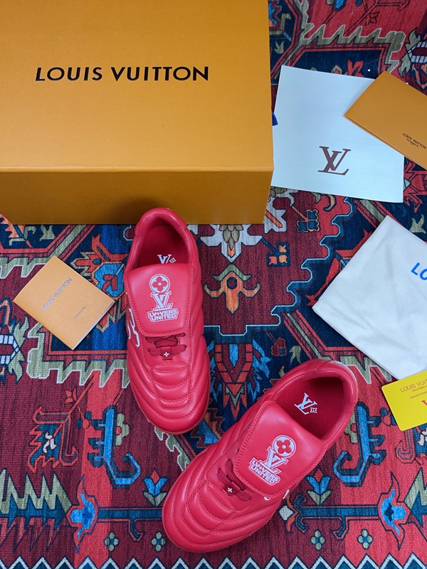 ルイヴィトン靴背面デザイン